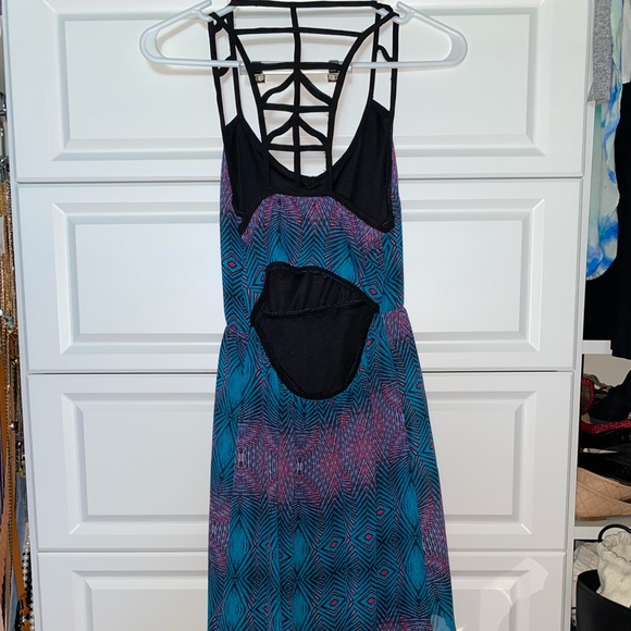 Geometric High Low Dress - Picture 4 of 5